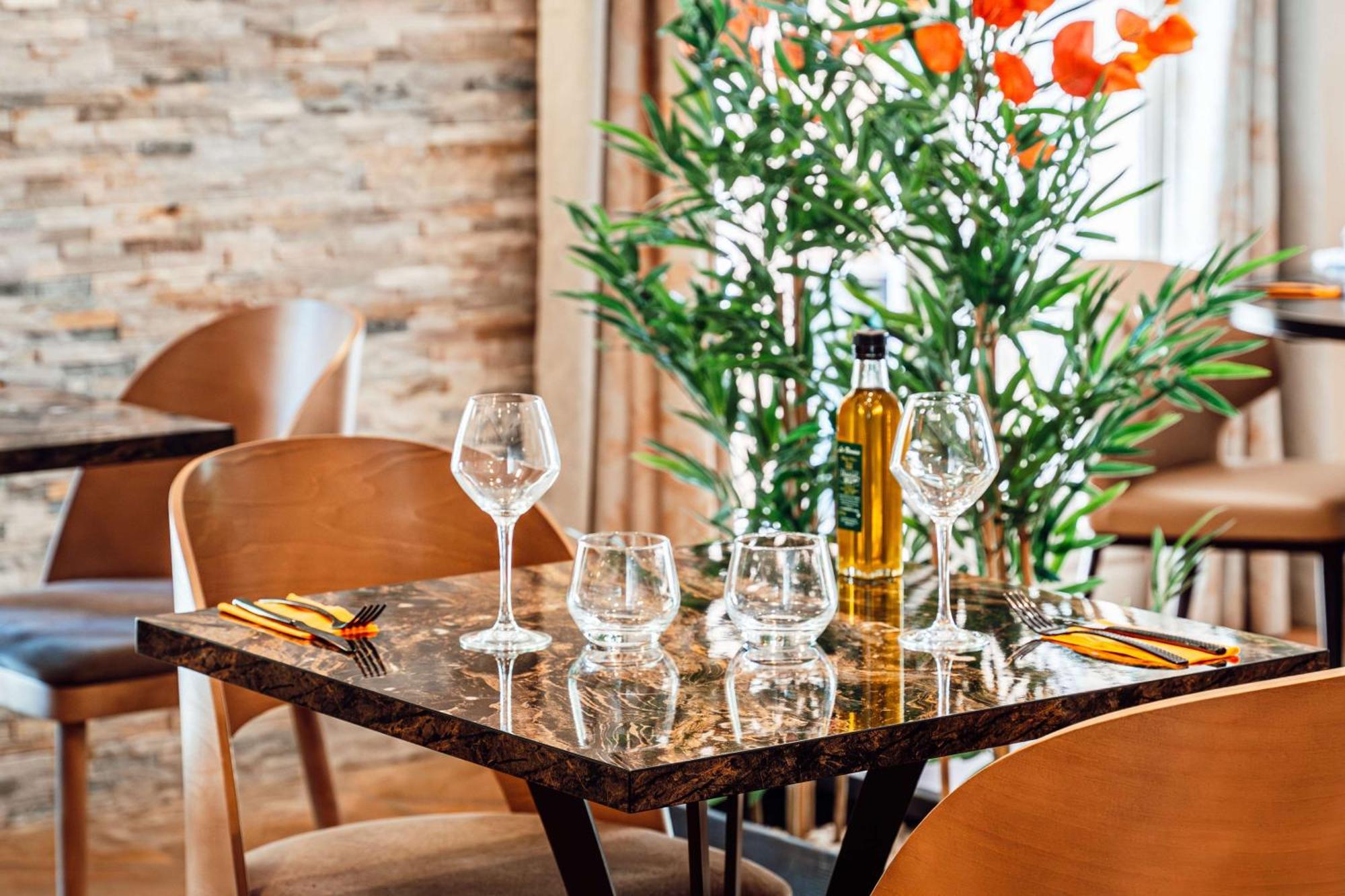 Best Western L'Orangerie Nimes Ngoại thất bức ảnh